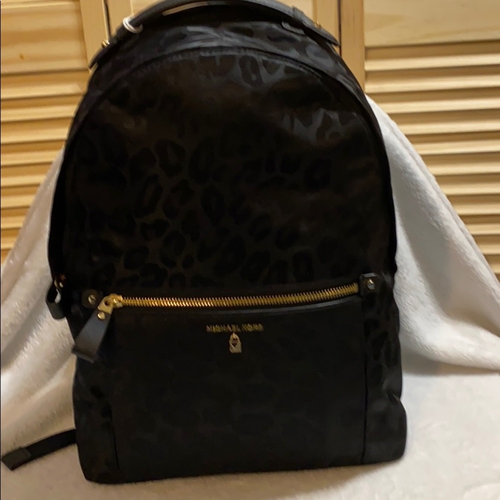 NWT Michael Kors Kelsey Backpack